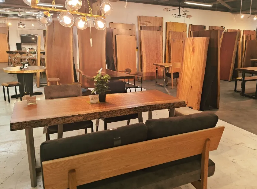 一枚板（kikori）・国産家具フロア