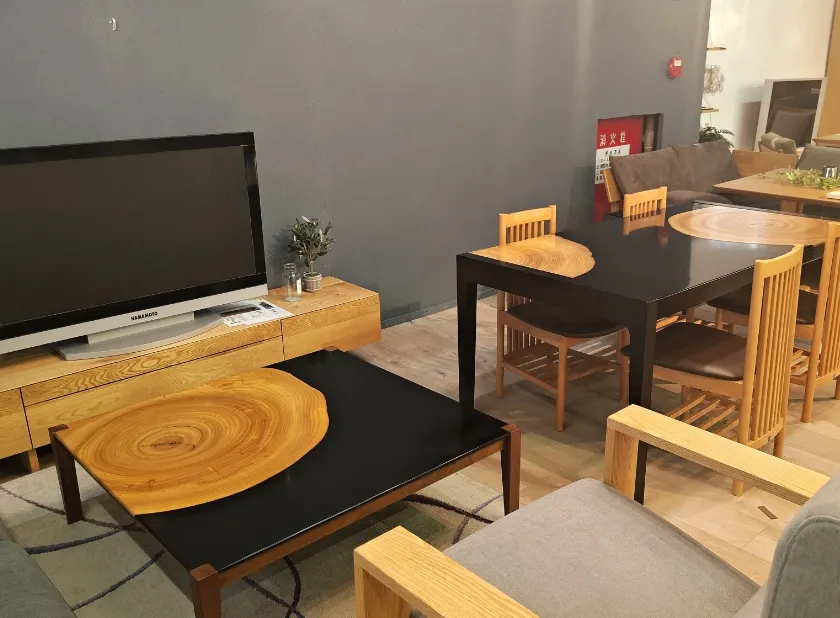 一枚板（kikori）・国産家具フロア